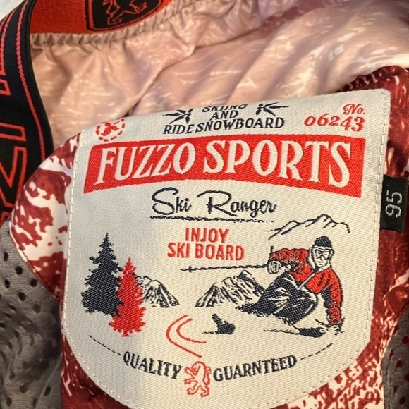 Fuzzy:Maroon Technical Ski/Board Wear- Snow pants- Korean Company-95 (US size M) - Picture 4 of 16